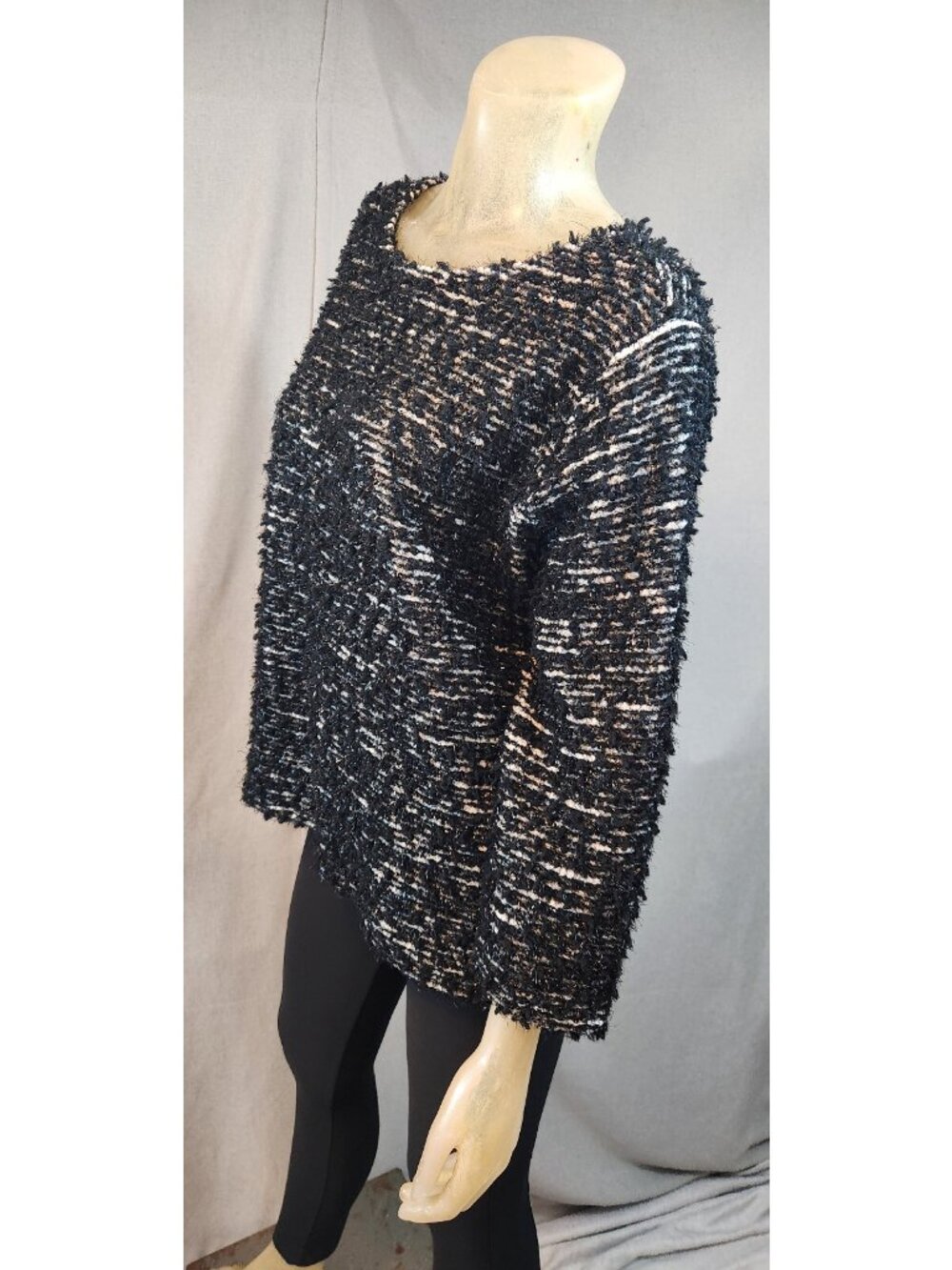 Chicos Black Silver Round Neck 3/4 Sleeve Pullover Sweater Size 2 MEDIUM USED - Picture 6 of 7